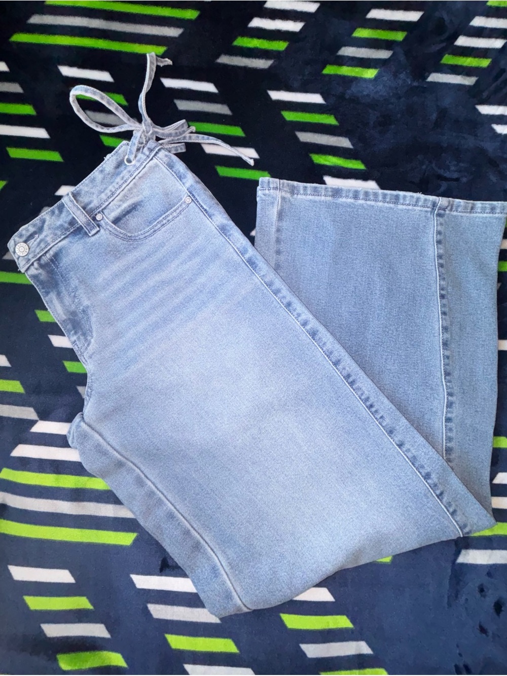 Celebrity Pink | Side Tie | Light Blue|  Wide Leg Jeans | Size: 7/28 * NWOT